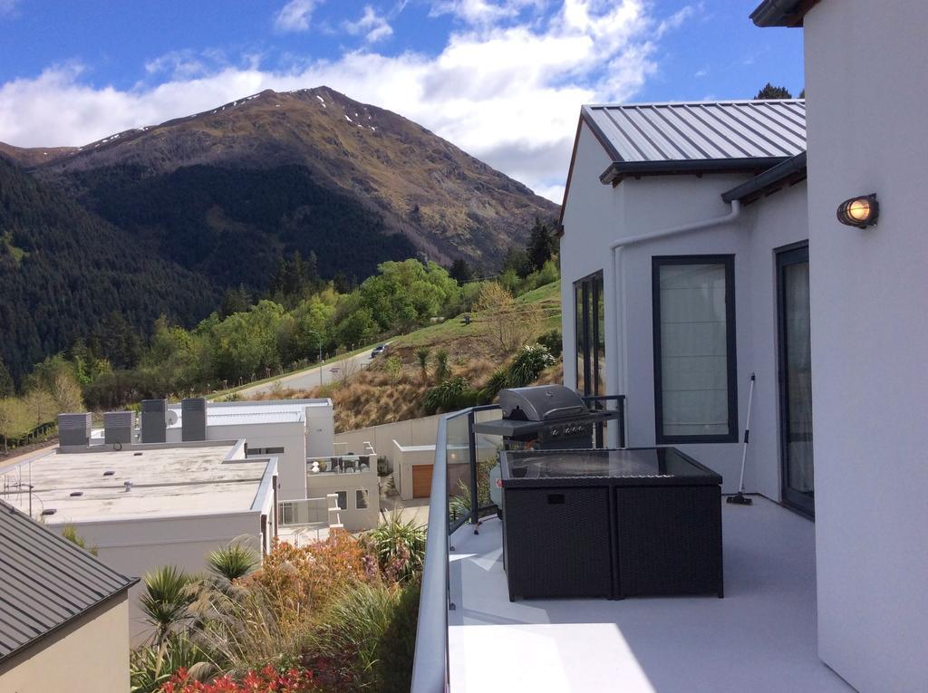 The Queenstown Bothy Exterior foto